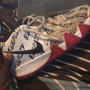 Nike Kyrie 4 equality